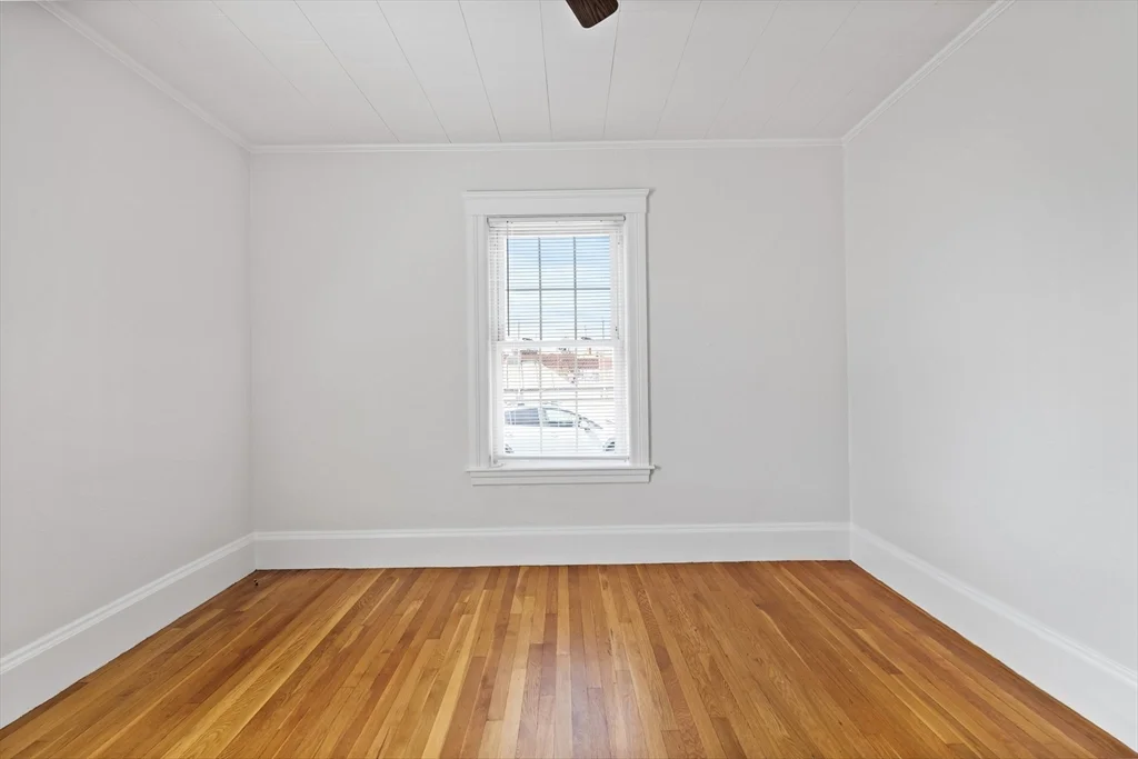 18 Ropes St, Salem