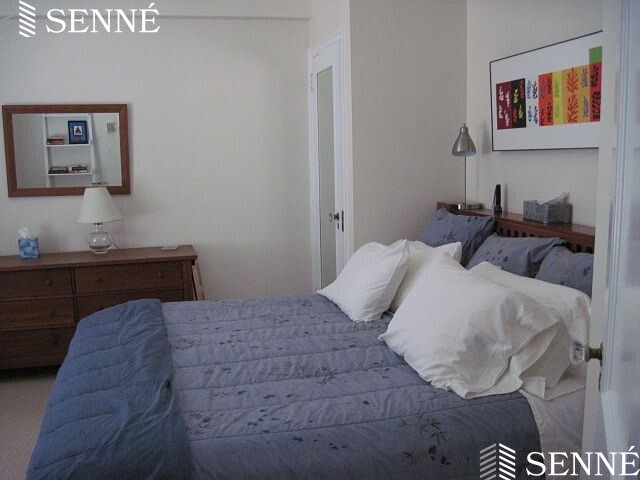 988 Memorial Dr, Harvard Square