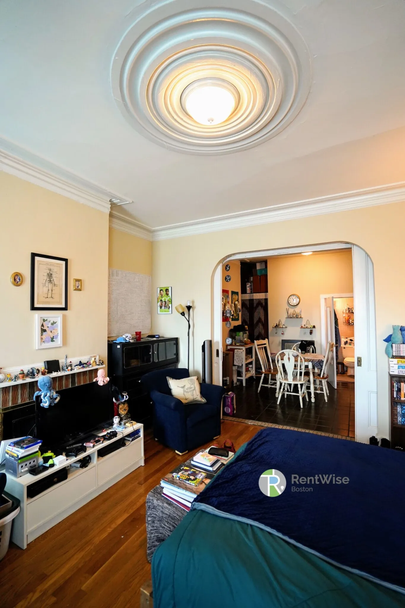381 Dorchester St, South Boston