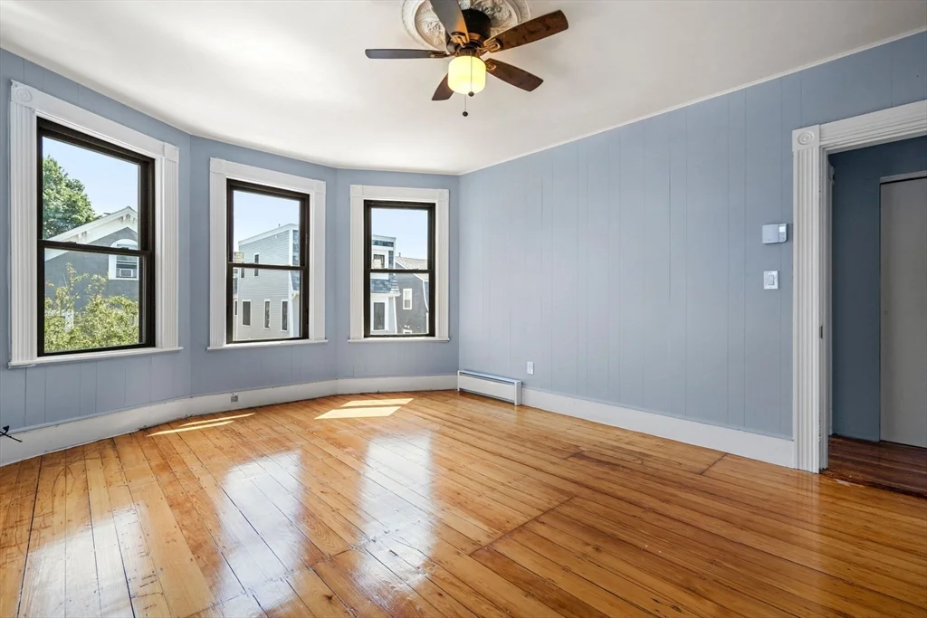 526 E 5th St, South Boston