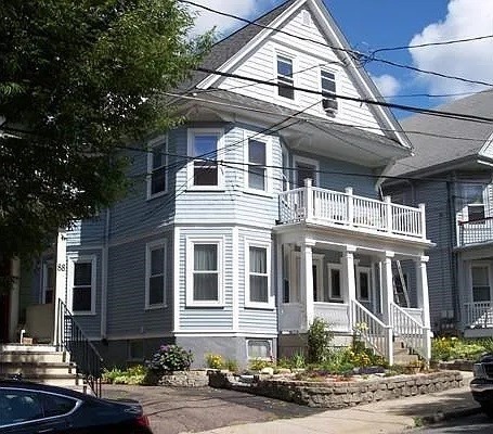 90 Bartlett St, Winter Hill