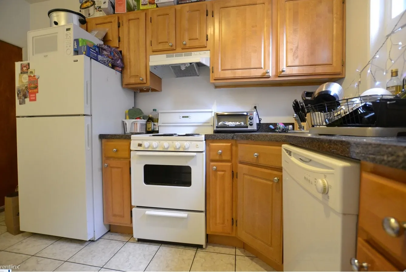 1950 Beacon St, Brighton