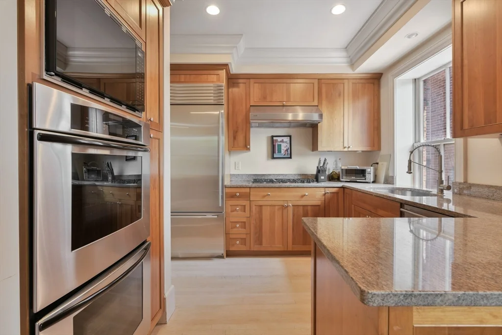 294 Commonwealth Ave, Back Bay