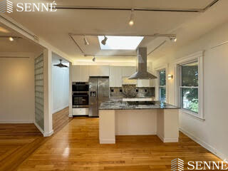 229 Harvard St, The Port