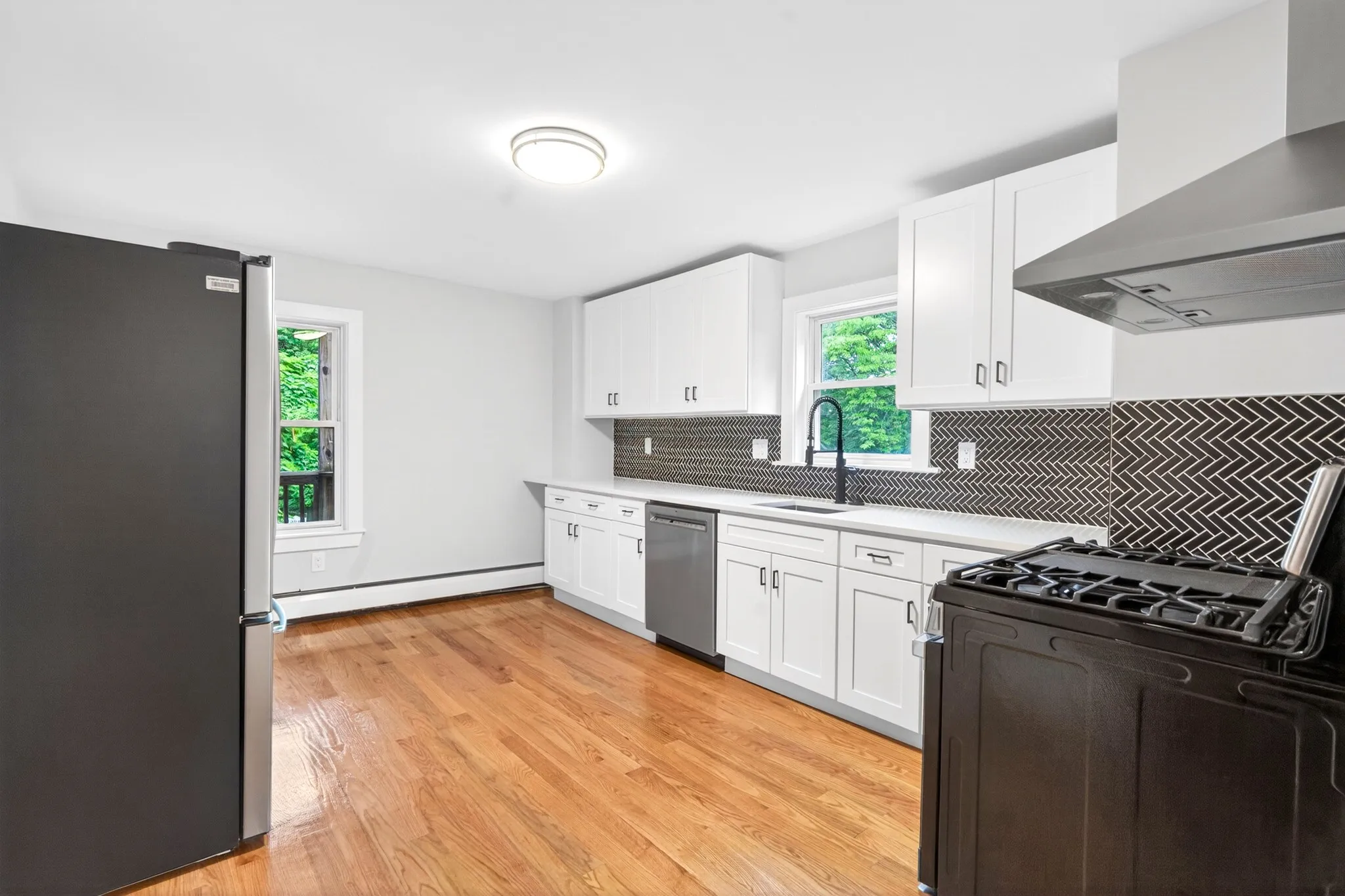 114 Woodstock St, West Somerville