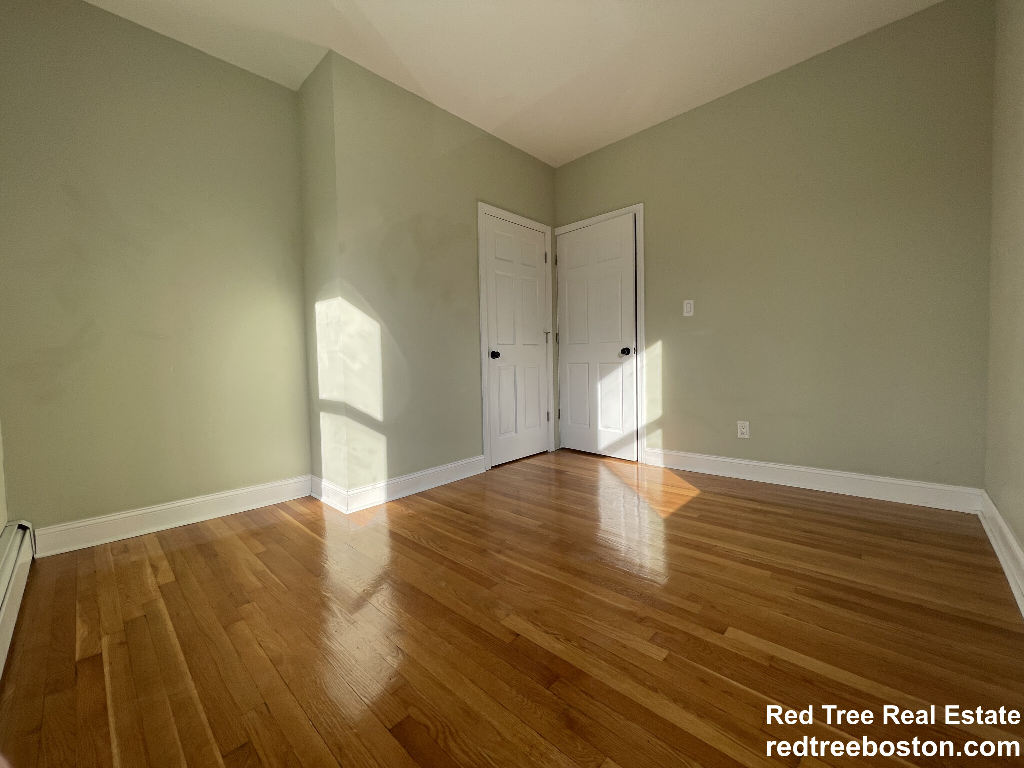 7 High Street Pl, Brookline