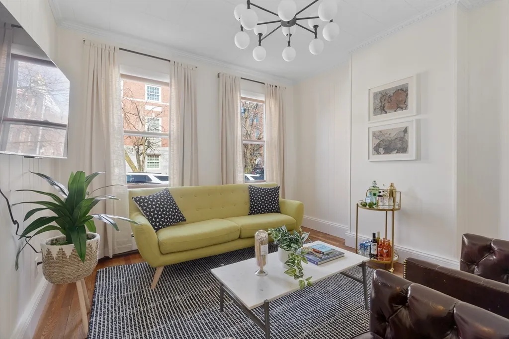 56 Spring St, East Cambridge