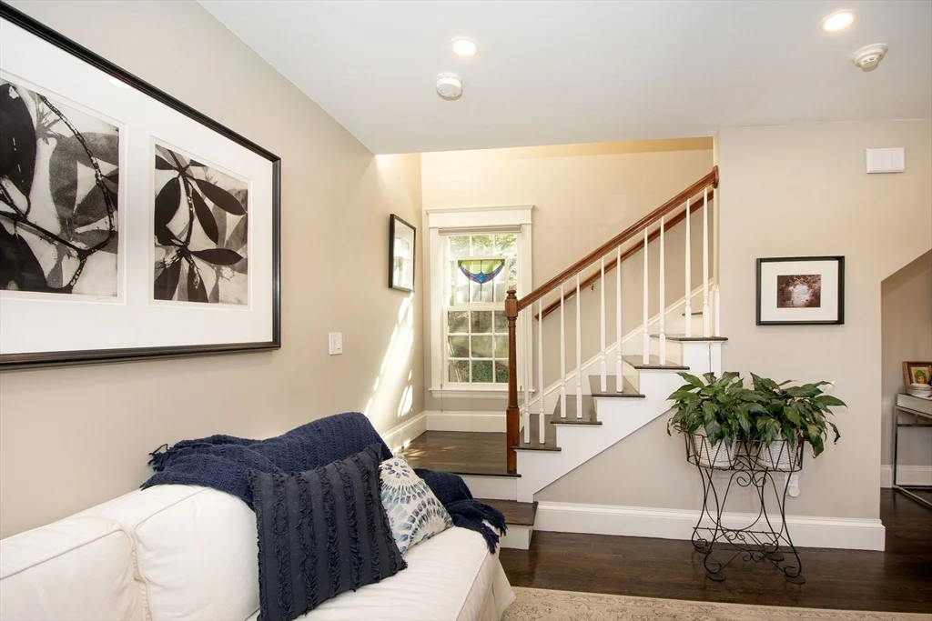 108-110 Elm St, Cohasset