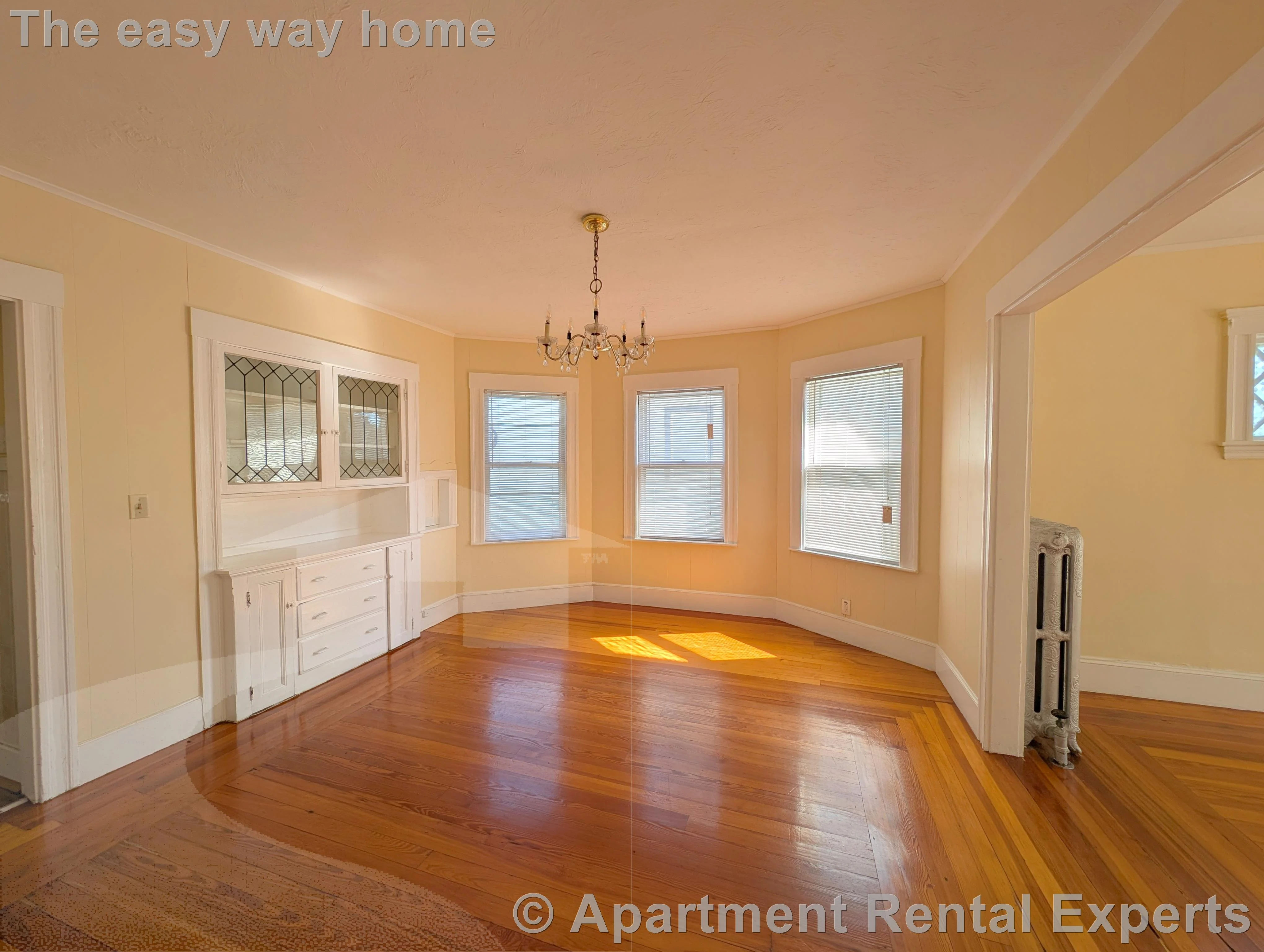 58 Monument St, Tufts