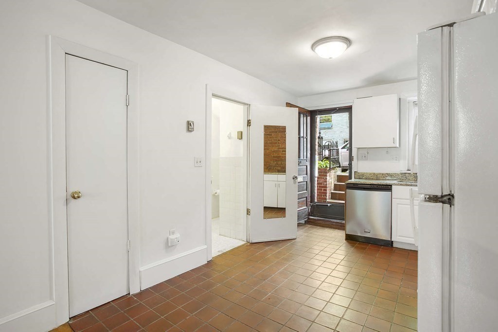 15 Appleton St, South End