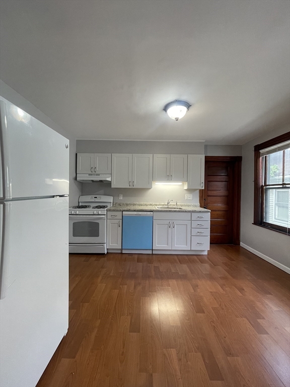 71 Mayfield, Dorchester