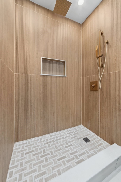 34 Morris St, East Boston