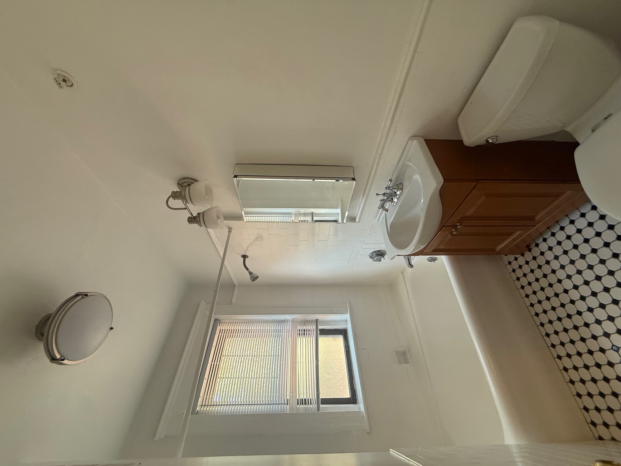 1558 Massachusetts Ave, Neighborhood Nine