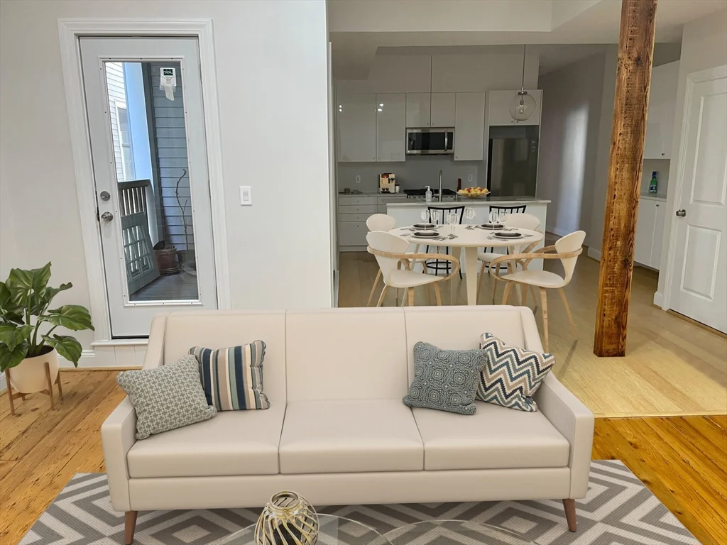 258 W Broadway, South Boston