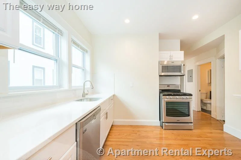 299-301 Alewife Brook Pkwy, Tufts