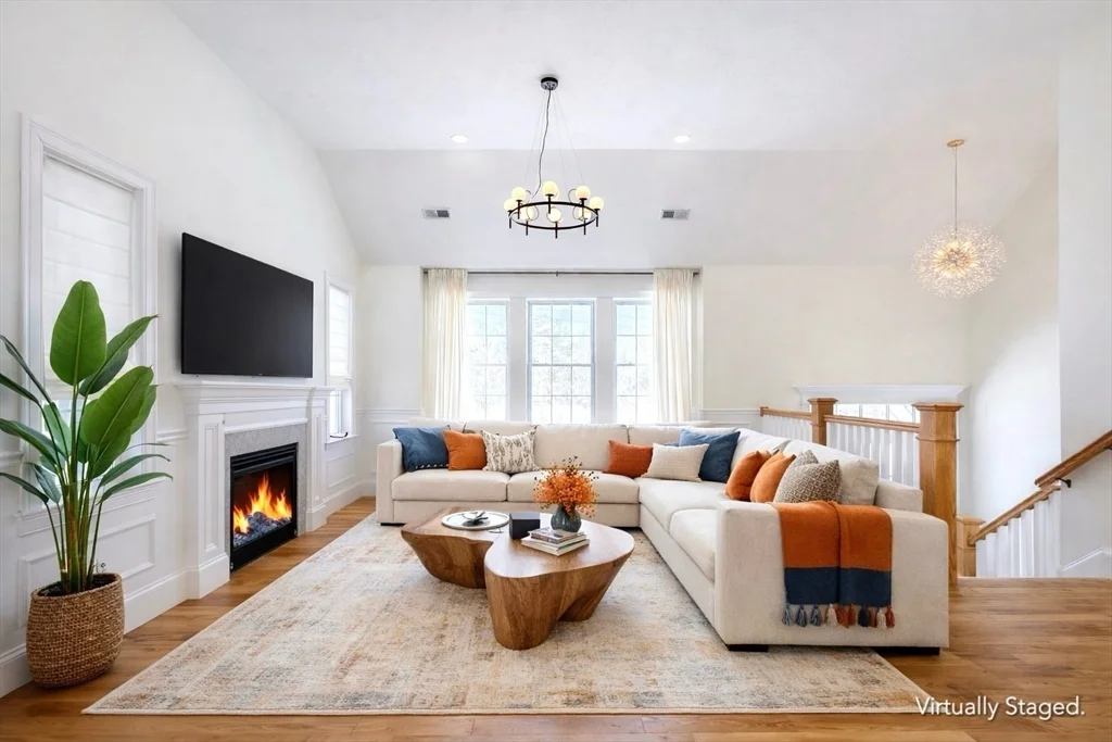 261 Main St, Shrewsbury