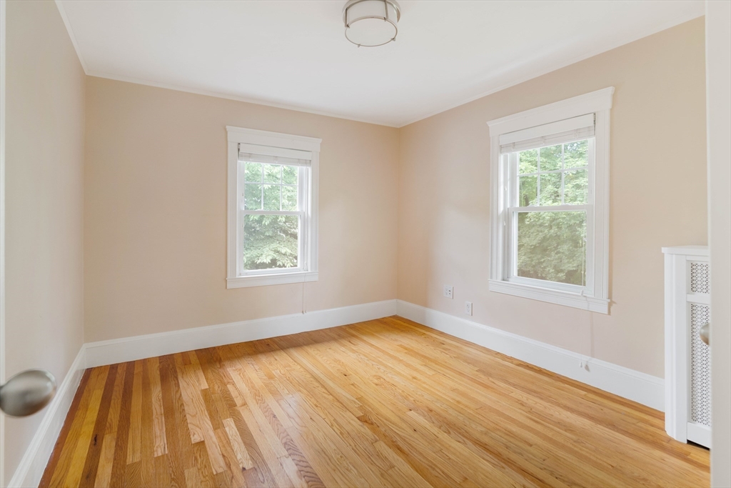 16 Chapin Rd, Newton Center