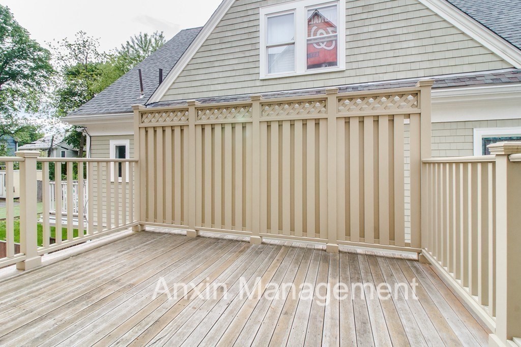 33 Mapleton St, Brighton