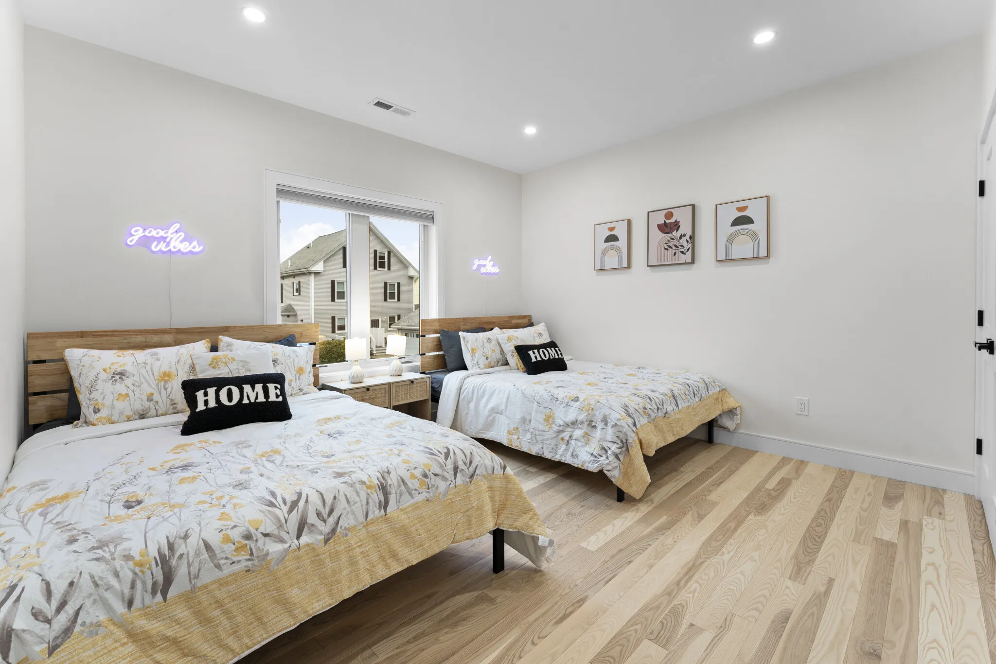 21 Bolton St, South Side