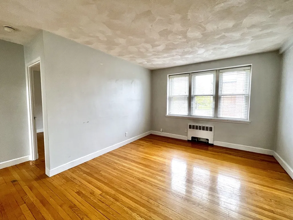 9 Twomey Ct, South Boston