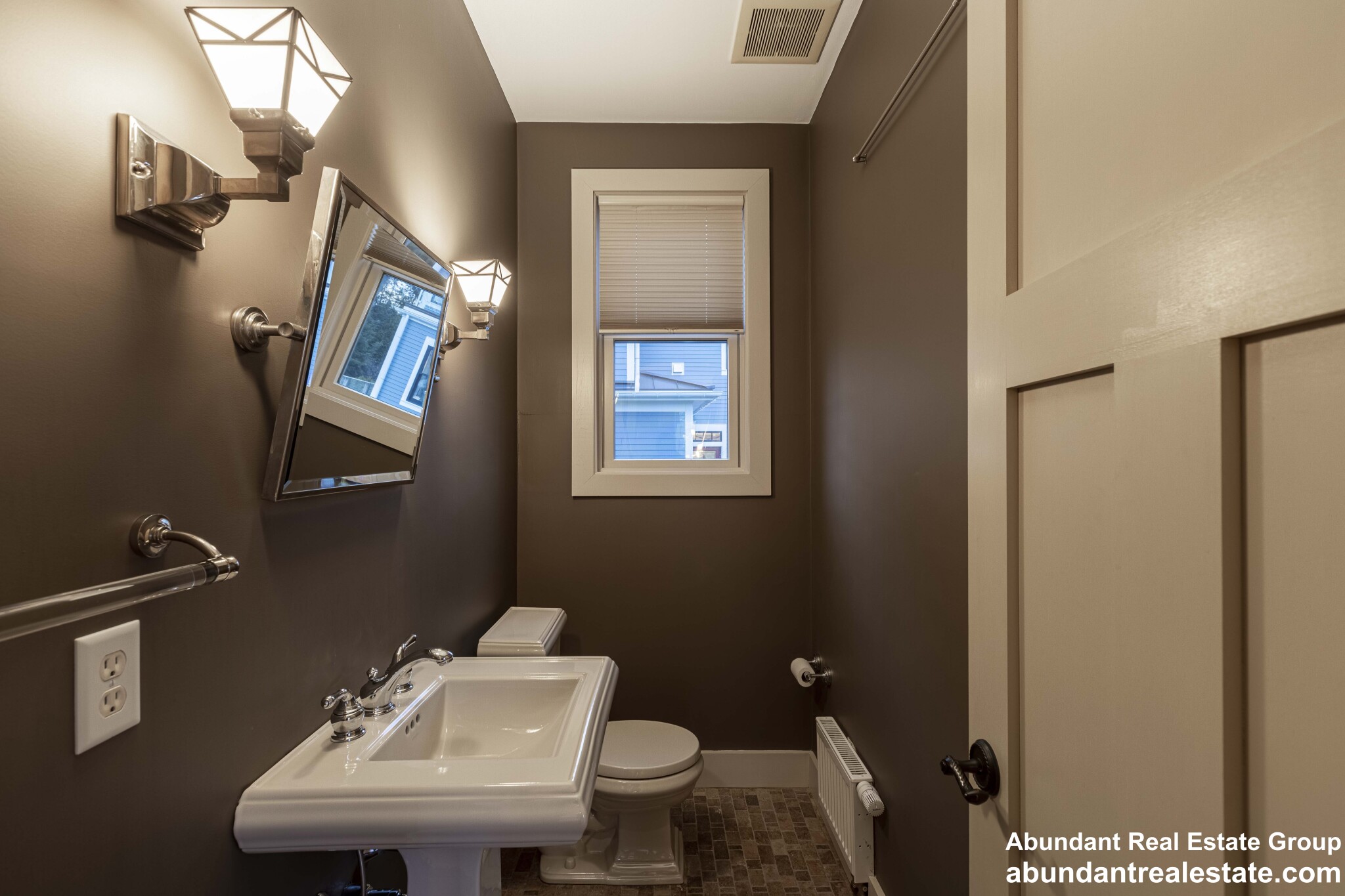 3 bed, 2.5 bath apartment for rent at 104 Spy Pond Pkwy Unit 1, Arlington — photo 18 of 40