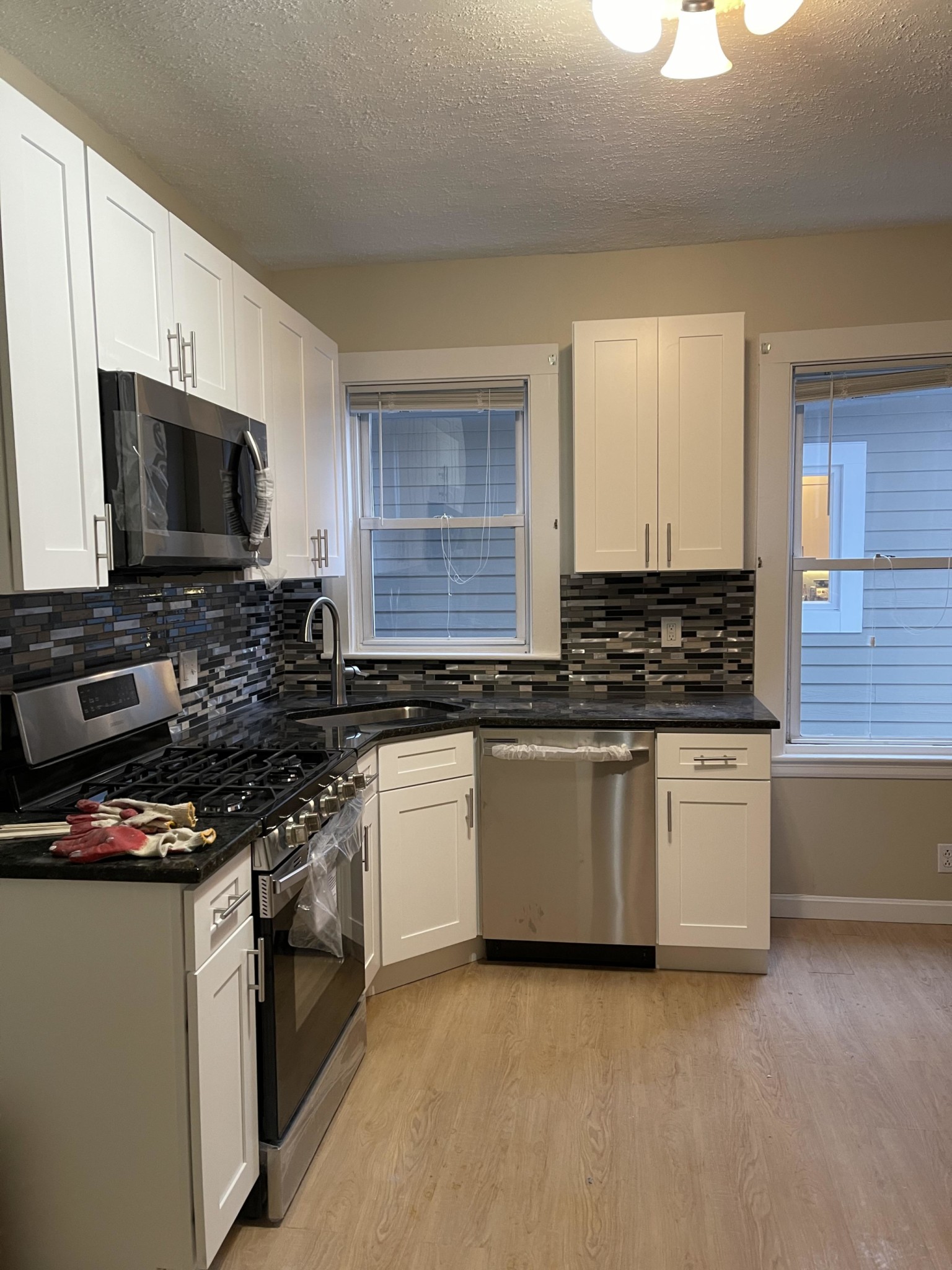 3 bed, 1 bath apartment for rent at 19 Malvern Ave Unit 1, Mid Cambridge — photo 2 of 5