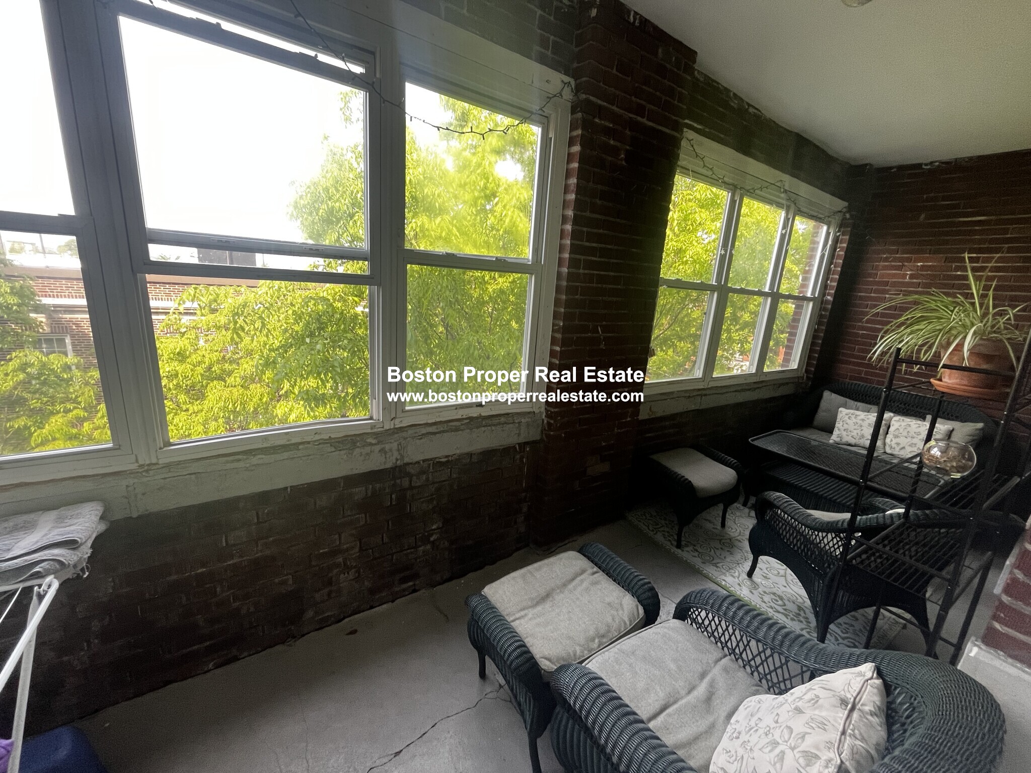 3 bed, 1 bath apartment for rent at 19 Melvin Ave Unit 9, Brighton — photo 5 of 11