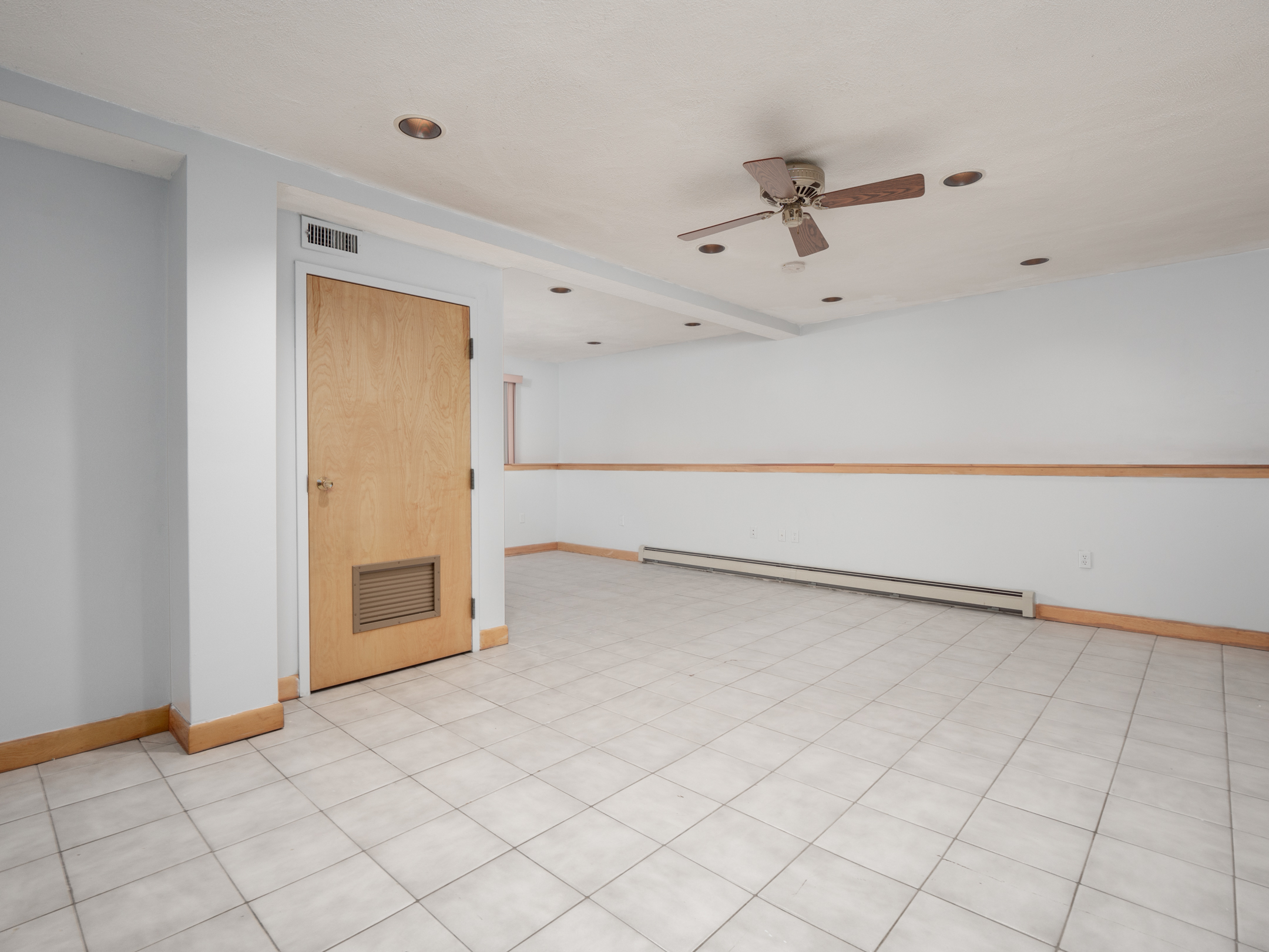 2 bed, 1 bath apartment for rent at 19 Montrose St Unit 1, Everett — photo 15 of 23