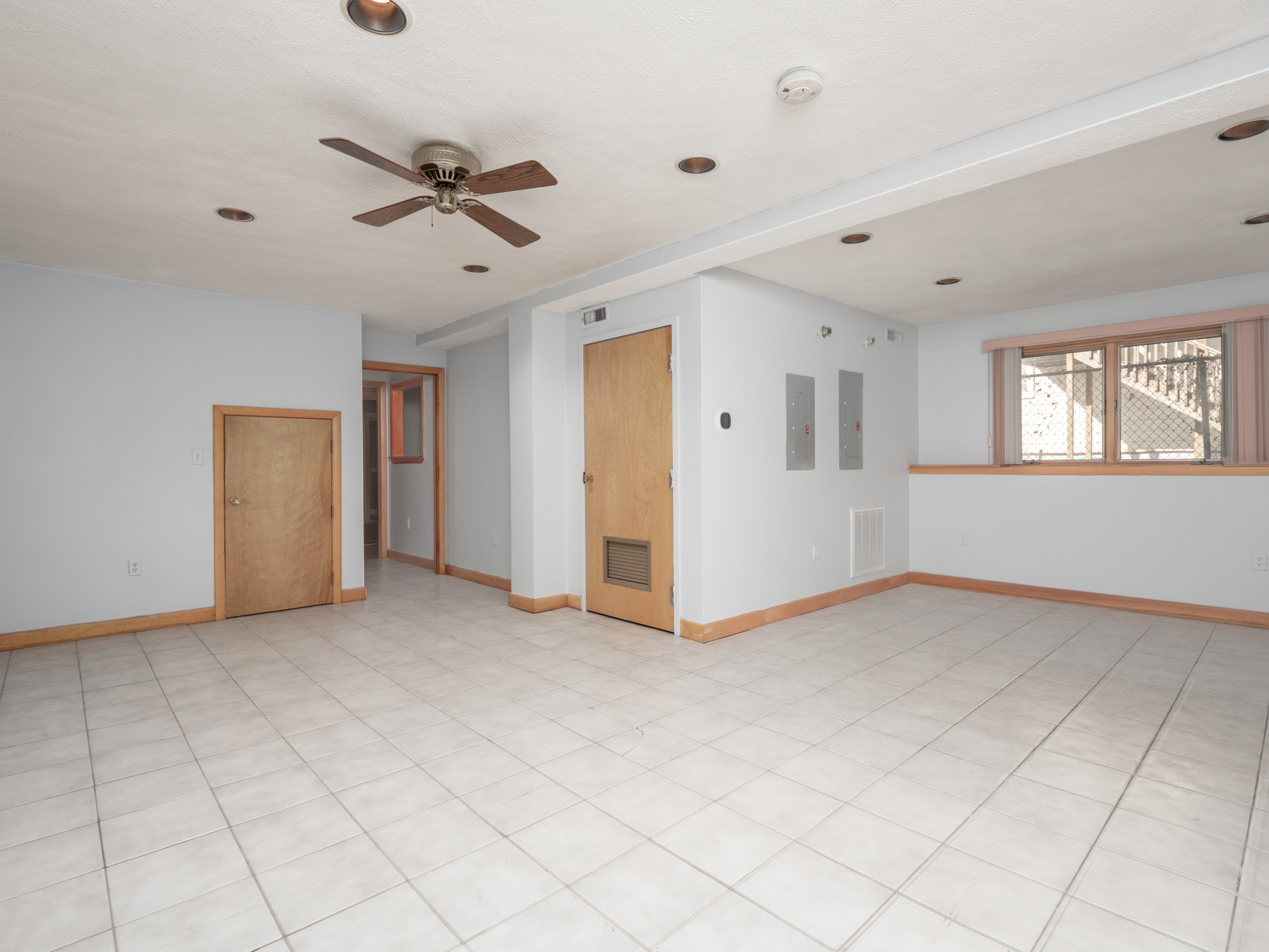 2 bed, 1 bath apartment for rent at 19 Montrose St Unit 1, Everett — photo 16 of 23