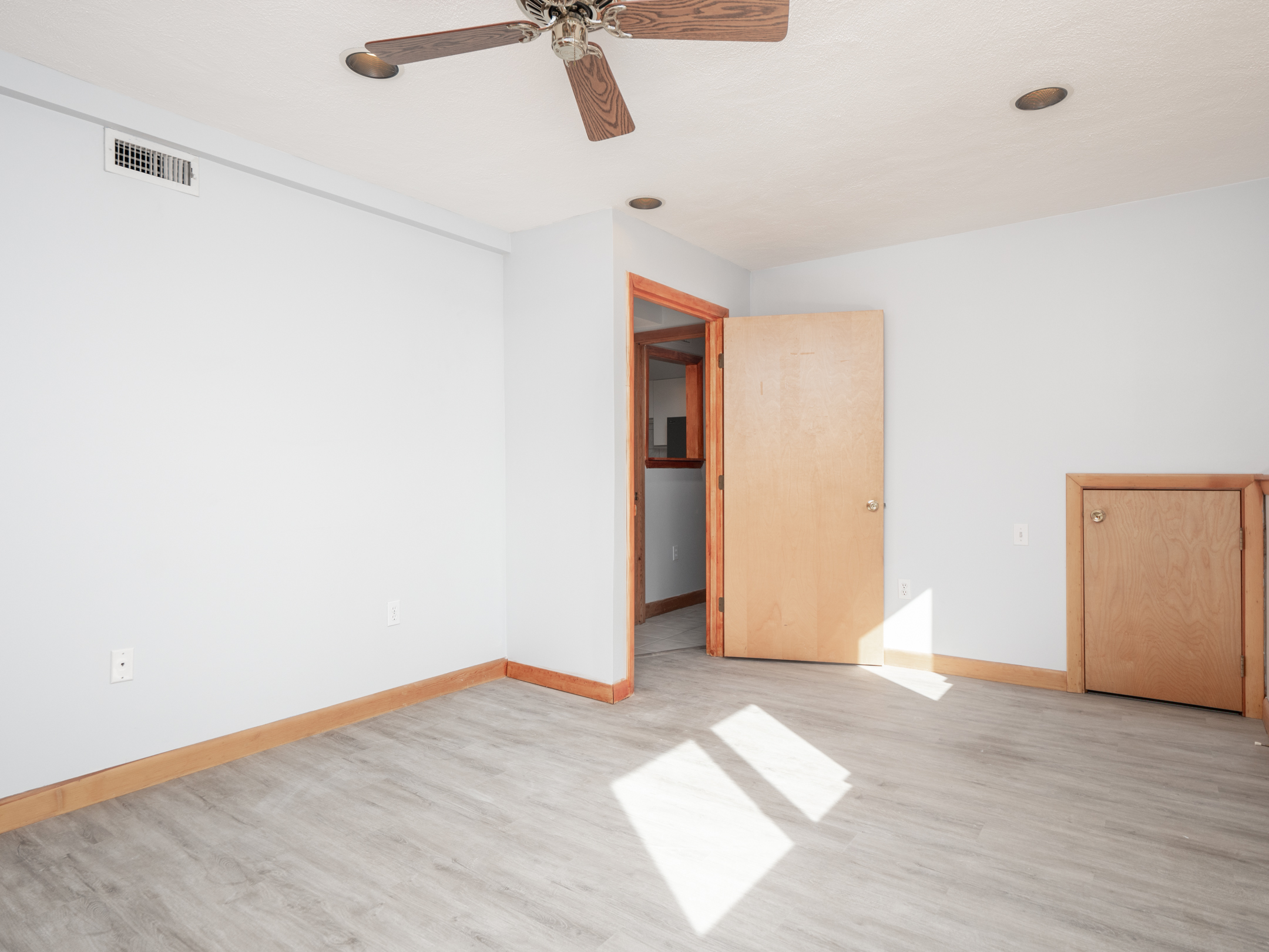 2 bed, 1 bath apartment for rent at 19 Montrose St Unit 1, Everett — photo 6 of 23