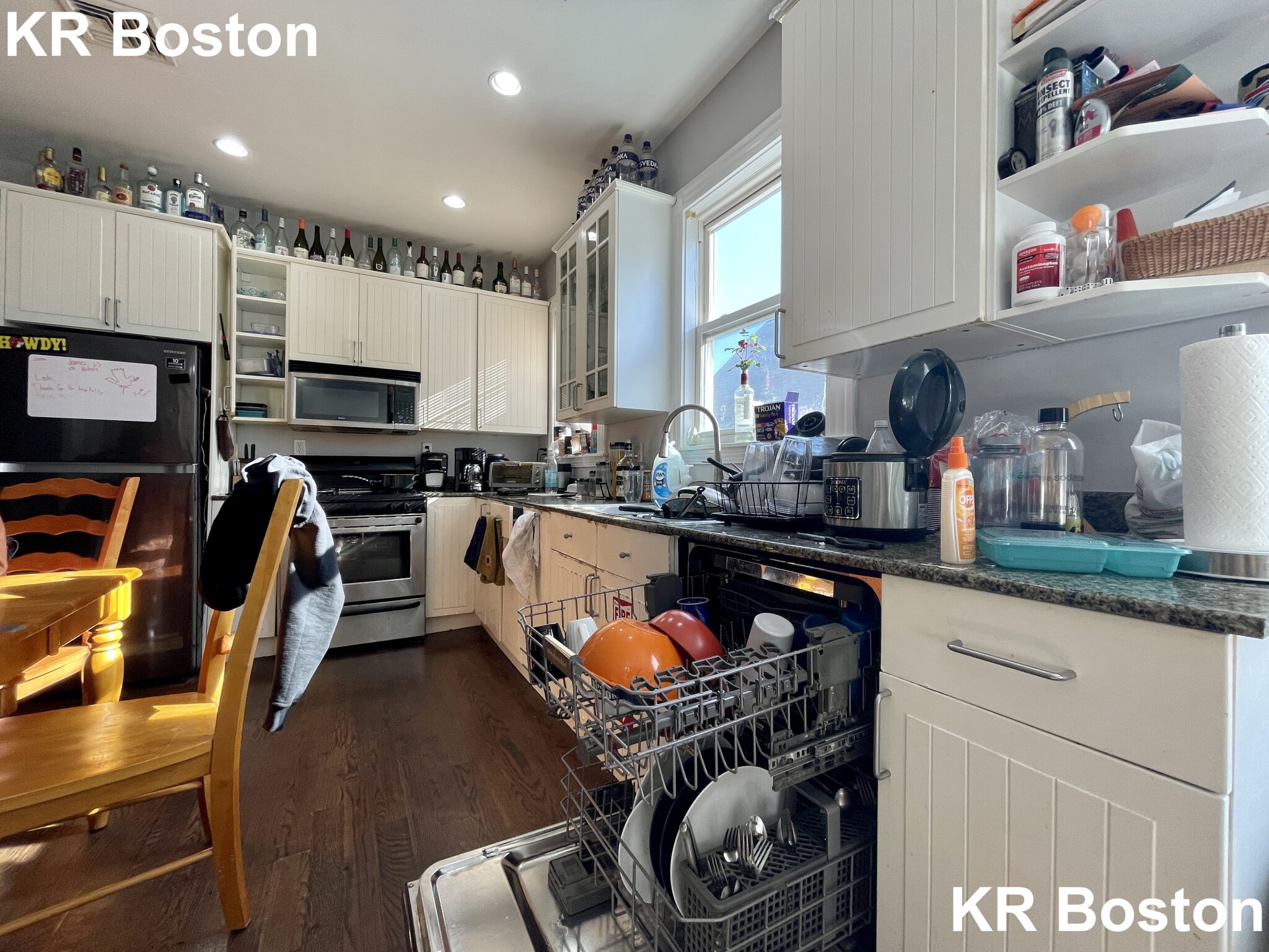 6 bed, 2 bath apartment for rent at 16 Parker Hill Ave Unit 3, Mission Hill — photo 5 of 14