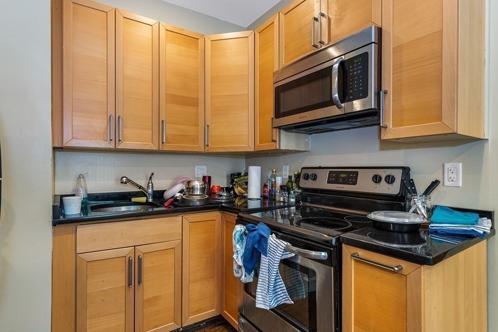 3 bed, 1 bath apartment for rent at 1566 Tremont St Unit 3, Mission Hill — photo 19 of 22