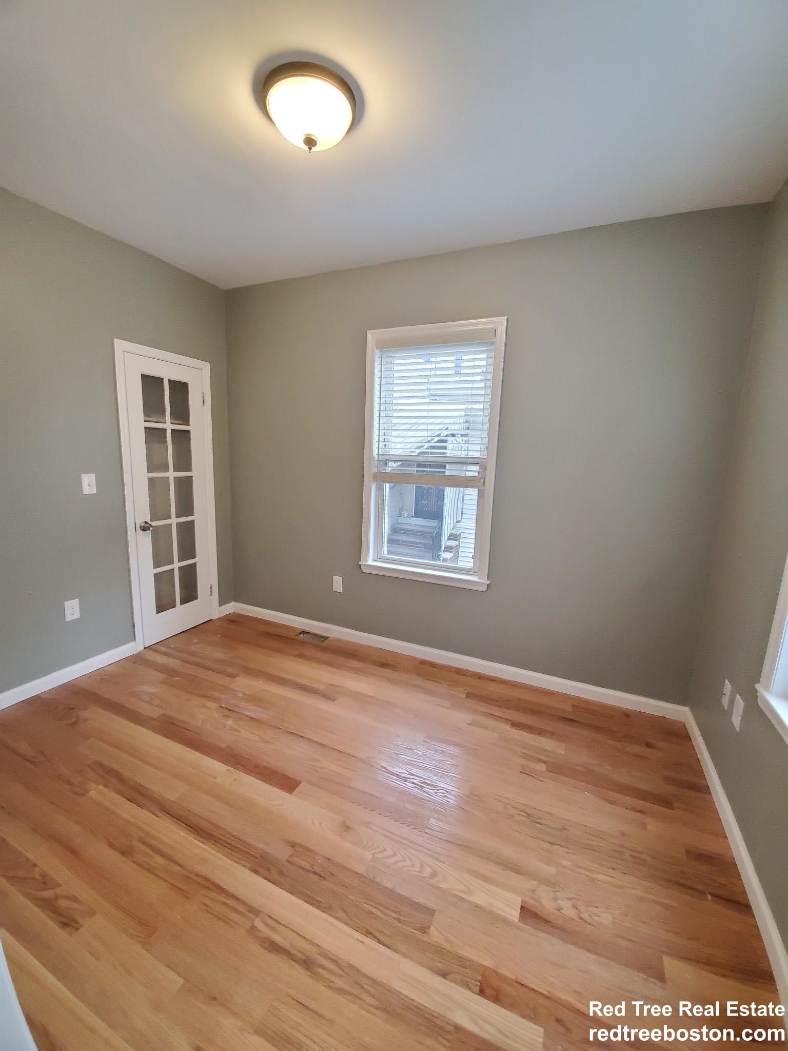 3 split bed, 2 bath apartment for rent at 294 Brookline St Unit Ma, Central Square — photo 19 of 23
