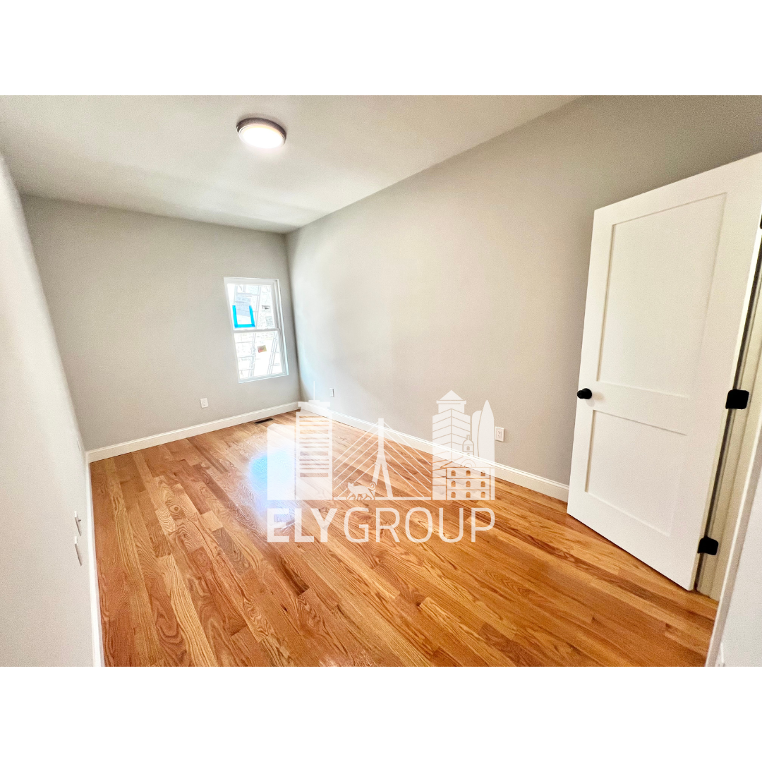 4 bed, 2 bath apartment for rent at 33 Lincoln St Unit 1, West Medford — photo 19 of 22