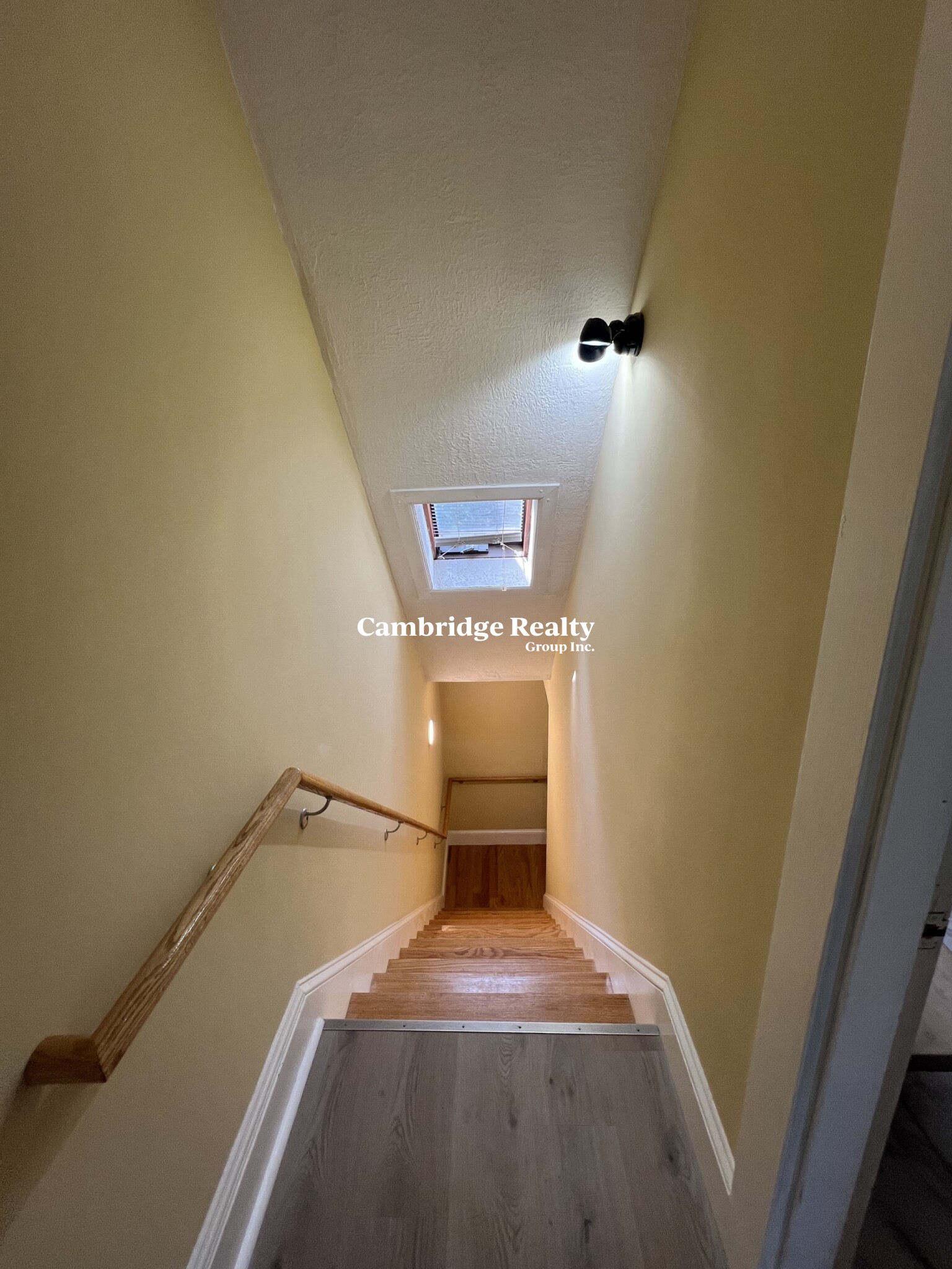 22 Grand View Ave, Prospect Hill