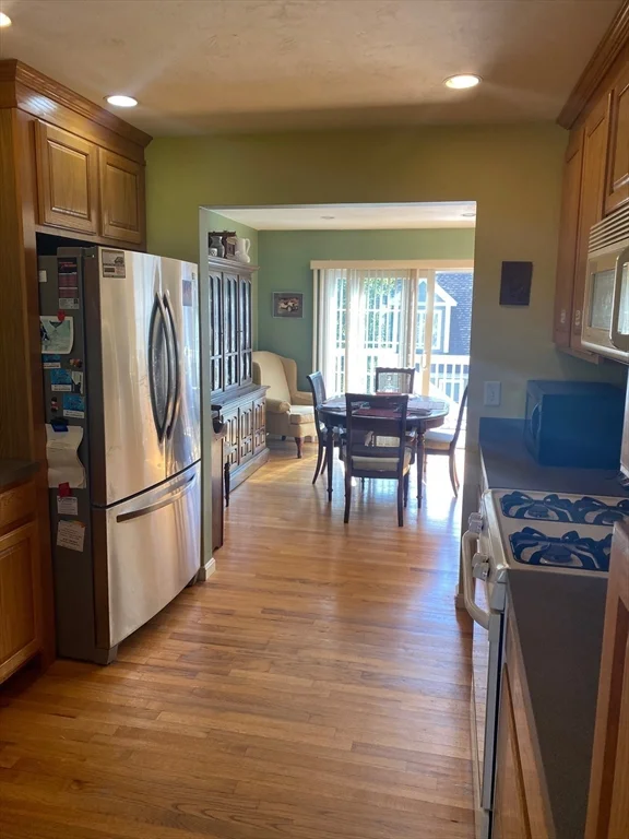 1 Jefferson Ct, Uxbridge