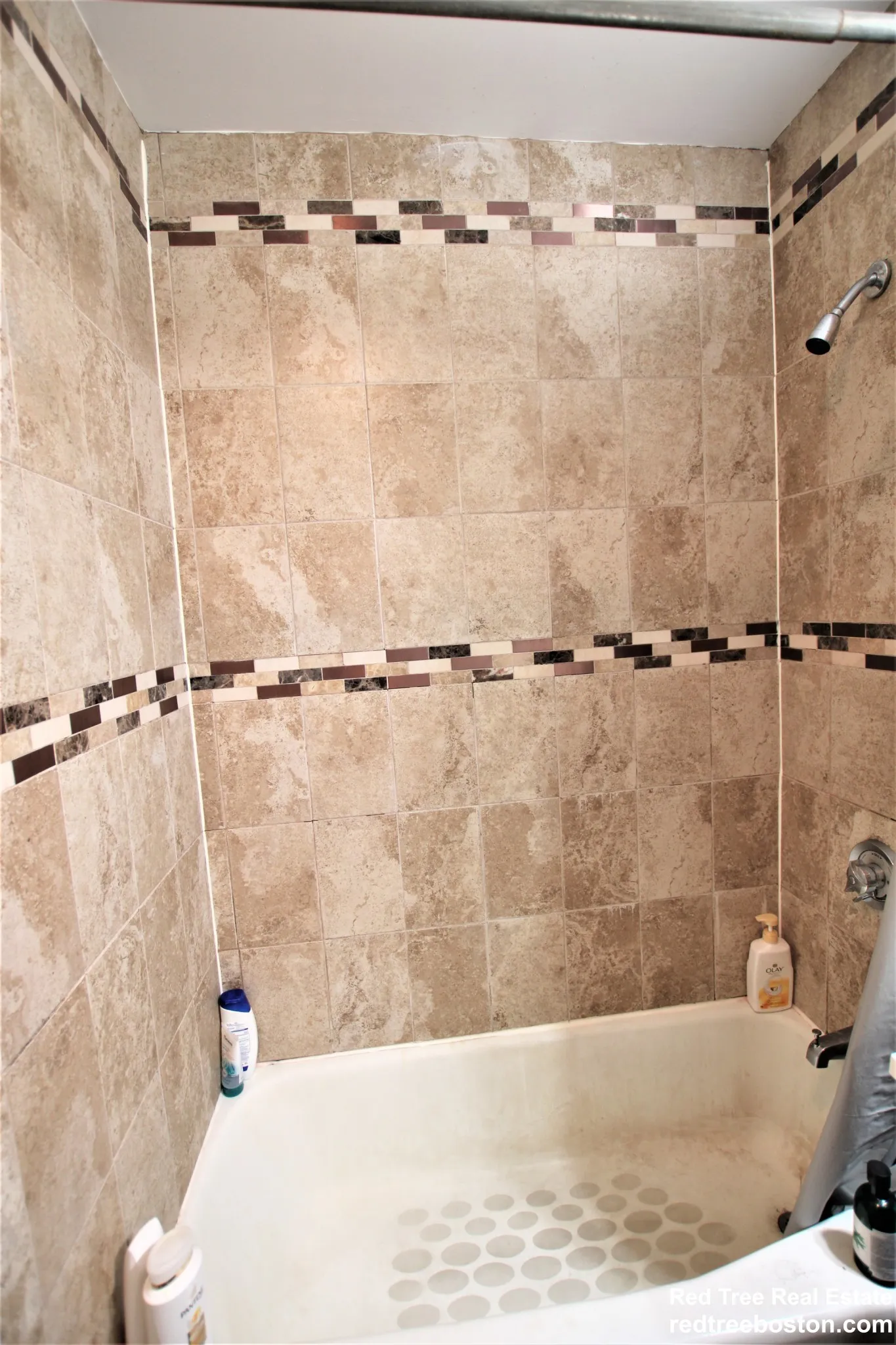 10 Carmel St, Mission Hill