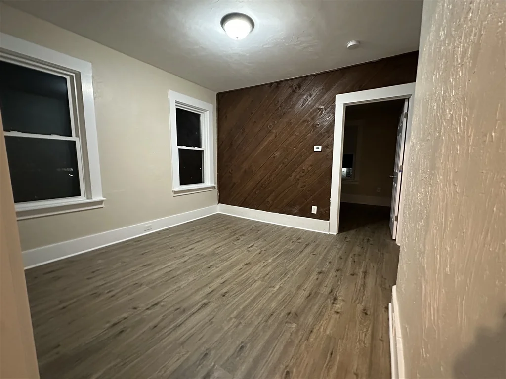 71 Flagg St, Clinton