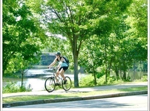 12 Riverside St, Watertown