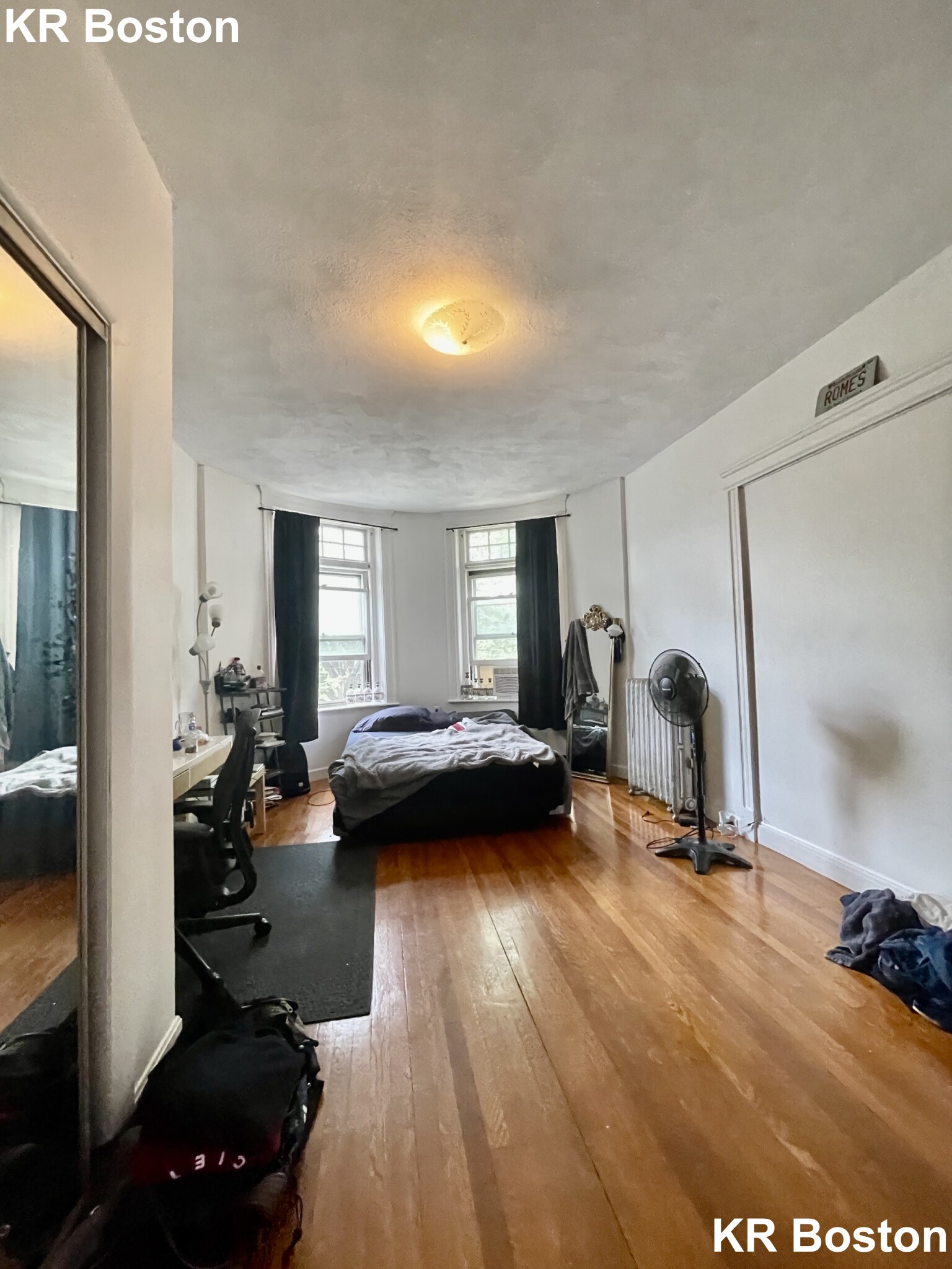 5 bed, 2 bath apartment for rent at 1911 Beacon St Unit 2, Chestnut Hill — photo 8 of 9
