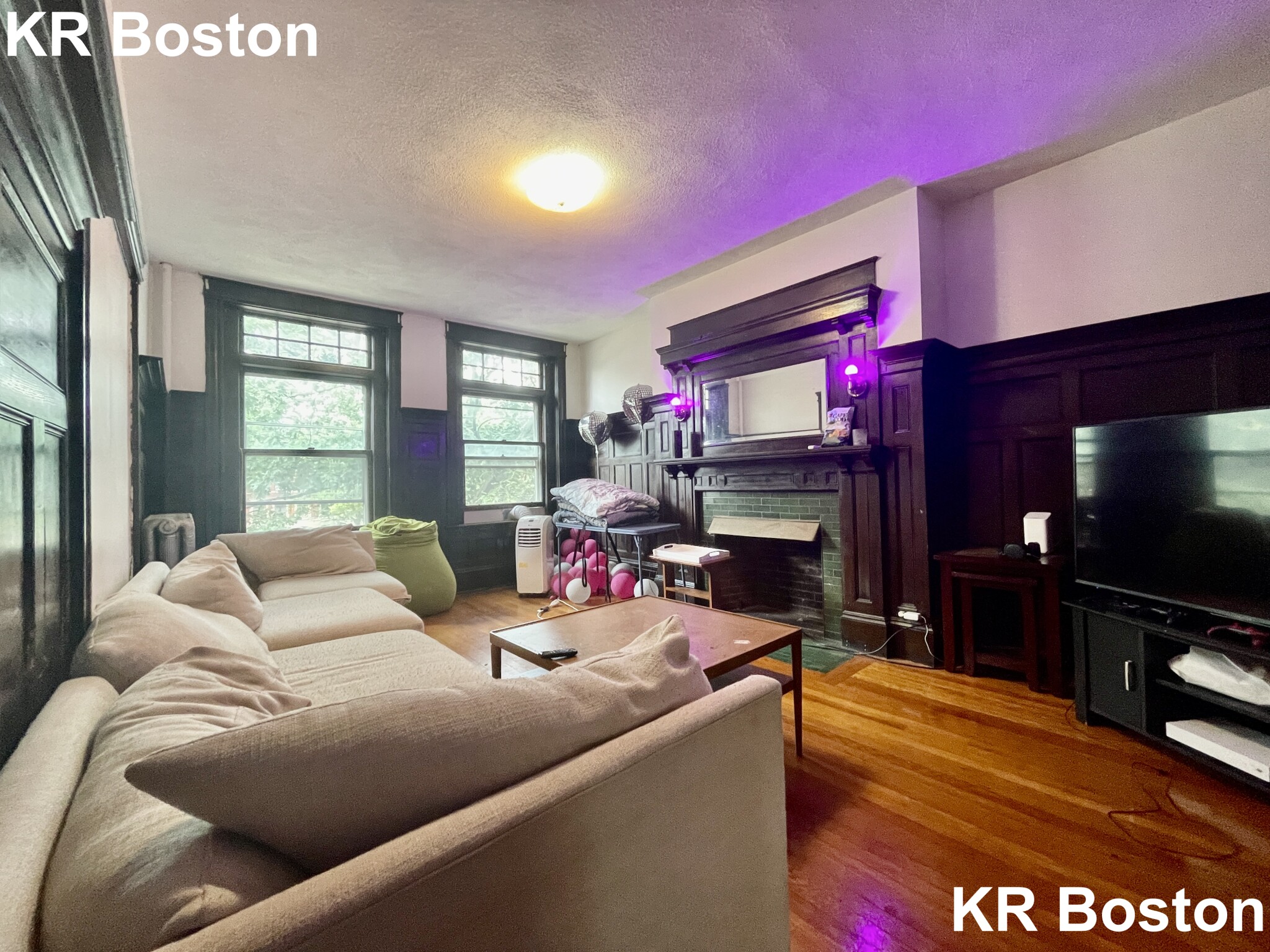 5 bed, 2 bath apartment for rent at 1904 Beacon St Unit 2, Chestnut Hill — photo 1 of 9