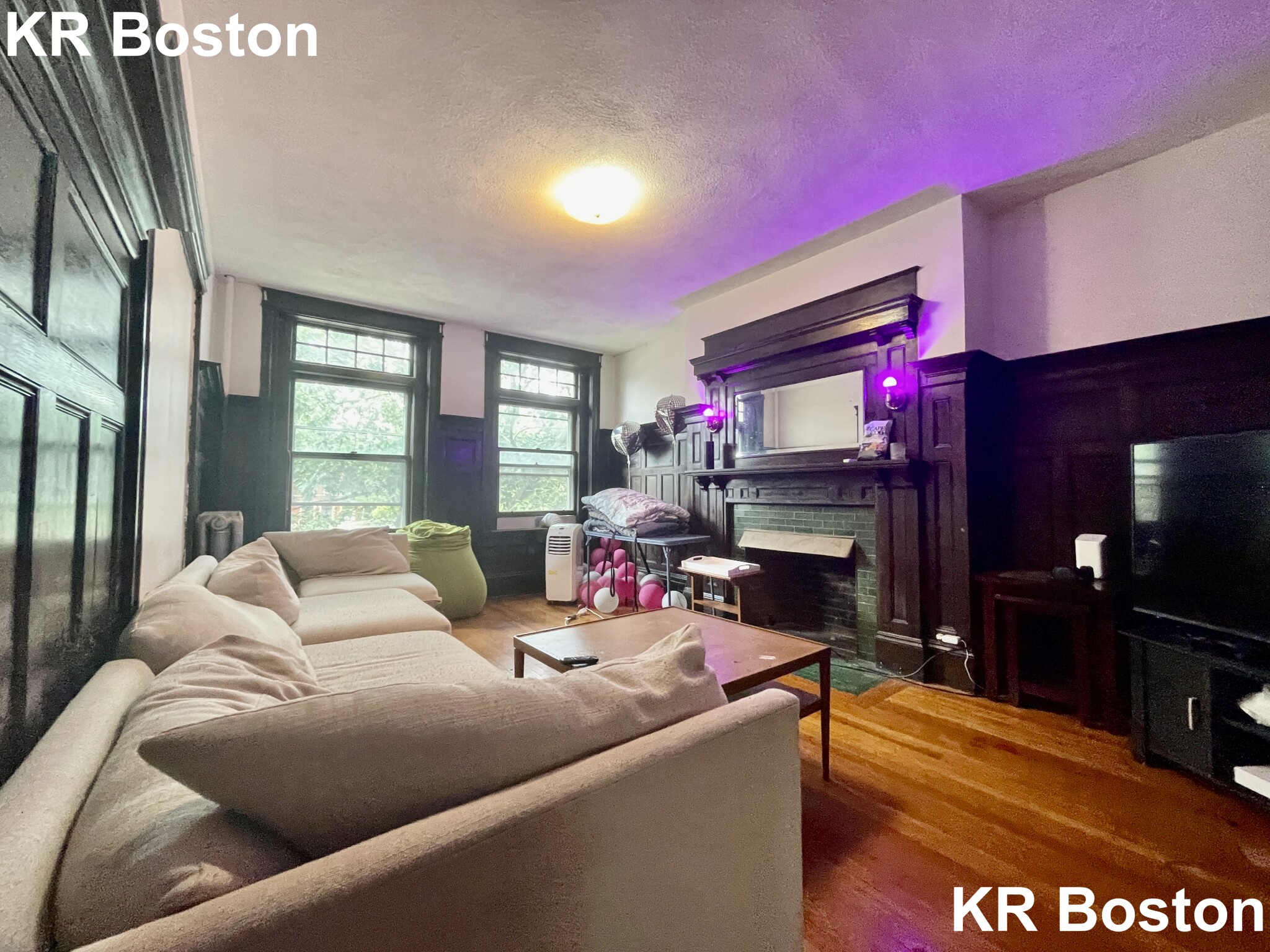 5 bed, 2 bath apartment for rent at 1915 Beacon St Unit 2, Chestnut Hill — photo 1 of 5