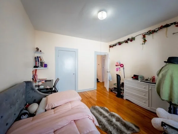 18 Egleston, Jamaica Plain