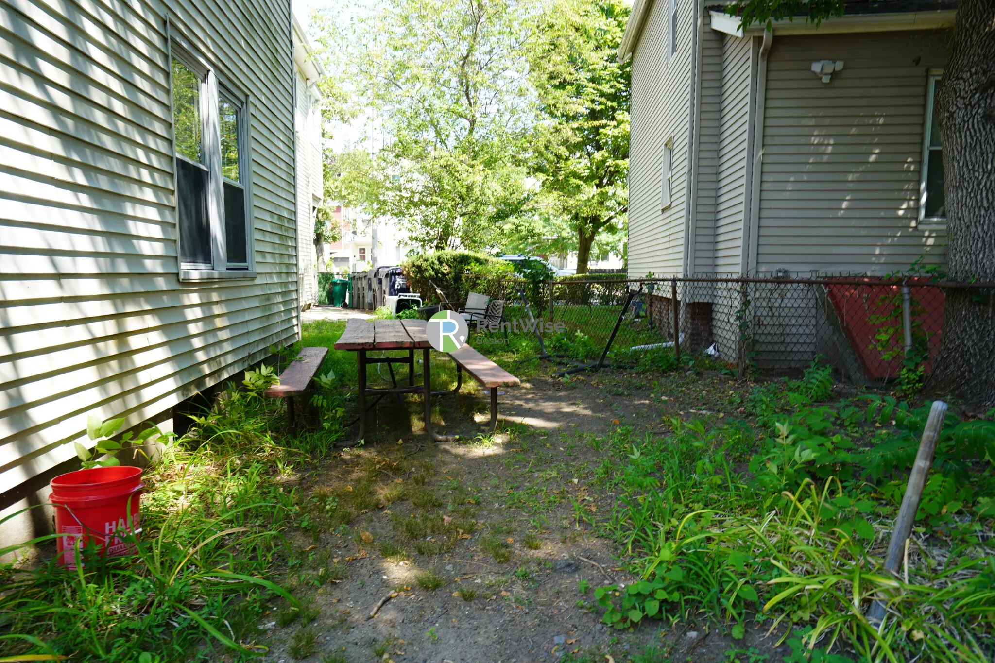 2572 Massachusetts Ave, North Cambridge