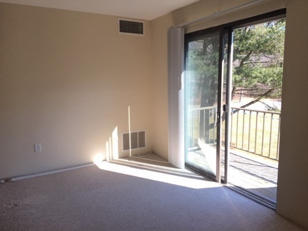 2 Village Way, Natick