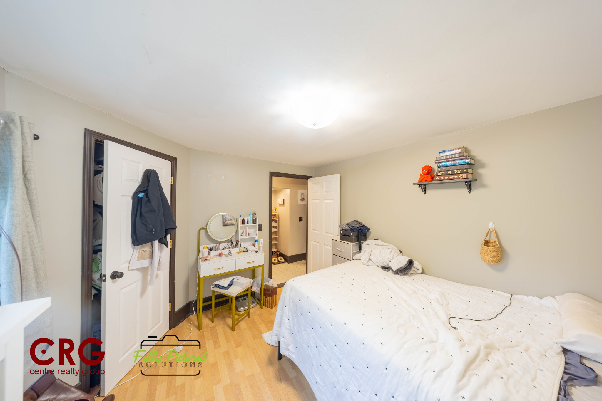 11 Beecher Ter, Thompsonville