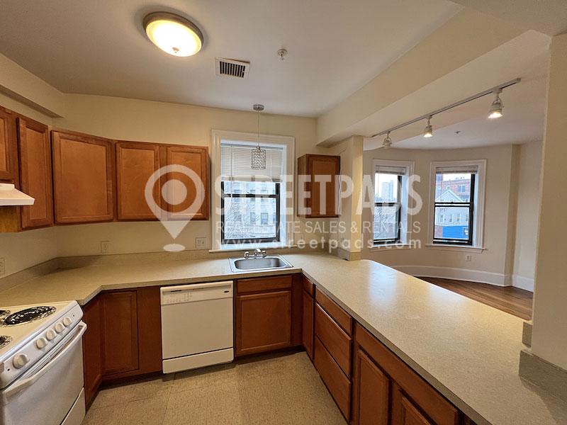 881 Massachusetts Ave, Central Square