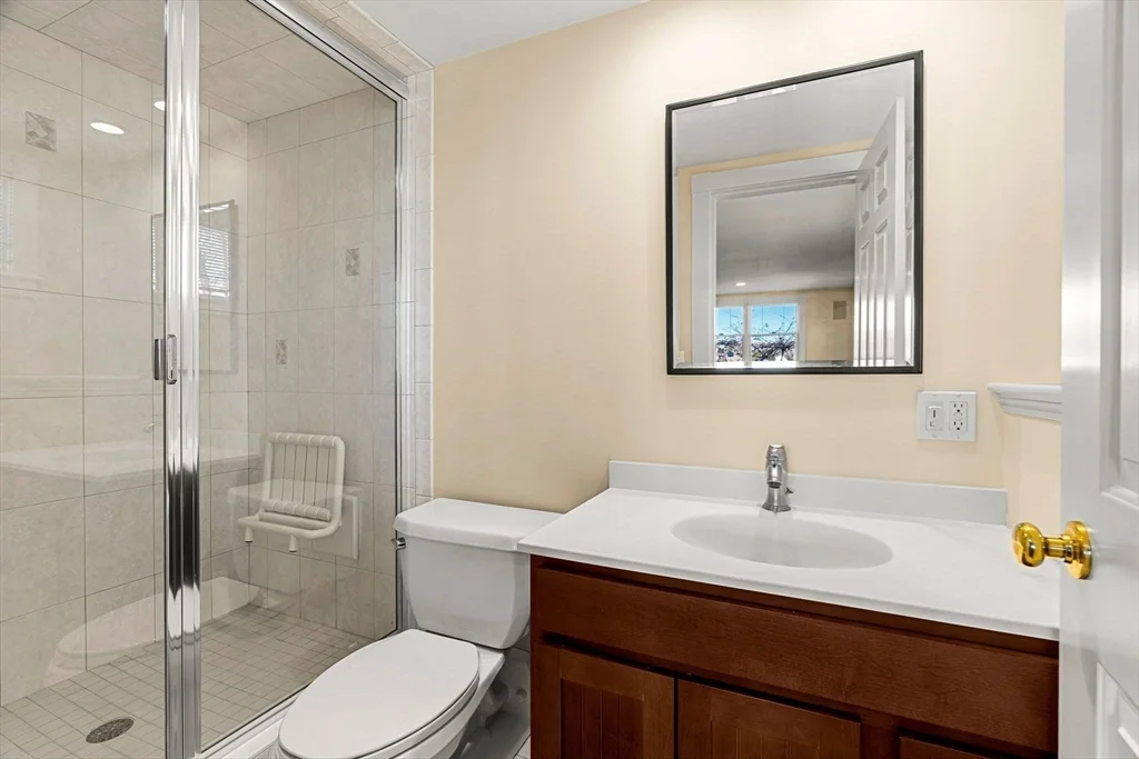 30R Harbor St, Danversport