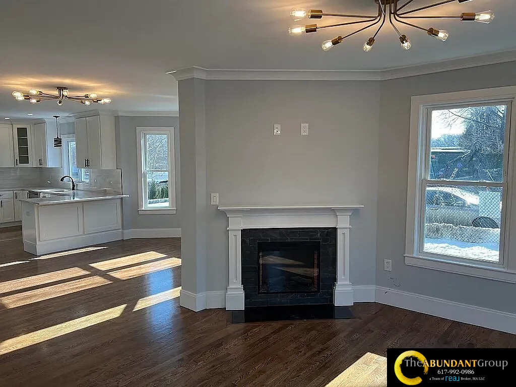 66 Calvary St, South Side