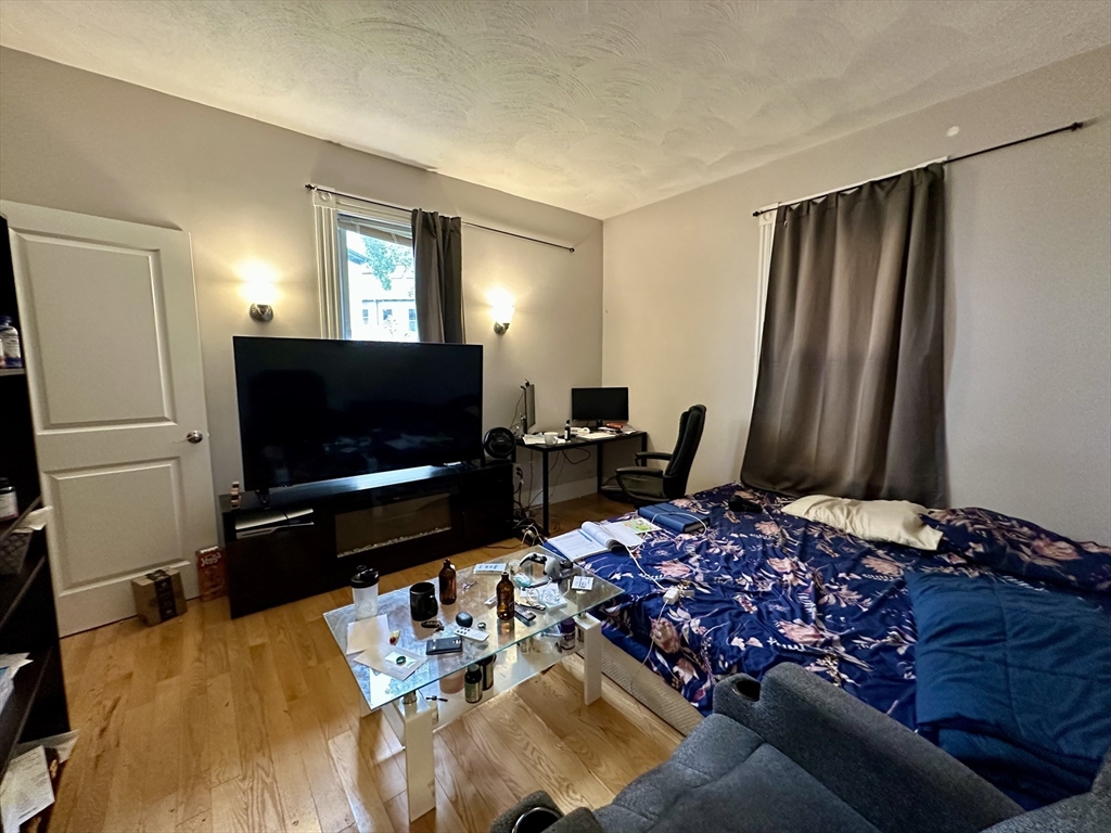 51 Rindge Ave, North Cambridge